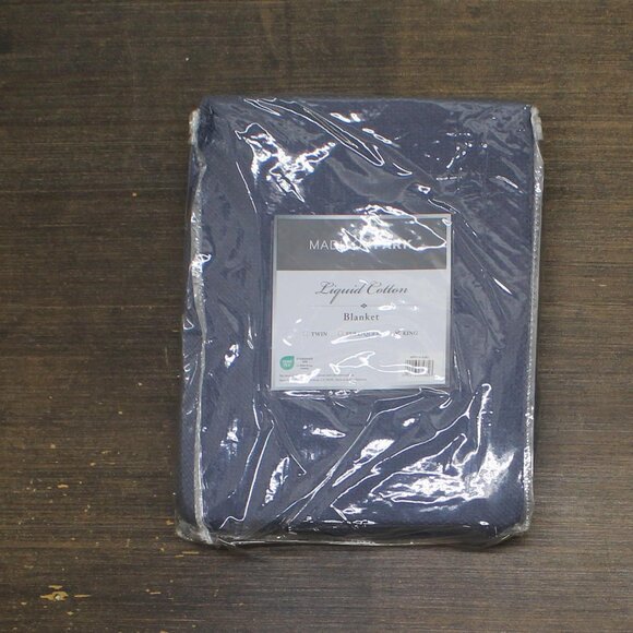 NWT Madison Park Liquid Cotton Blanket Lightweight Breathable Navy Blue King - Picture 6 of 9